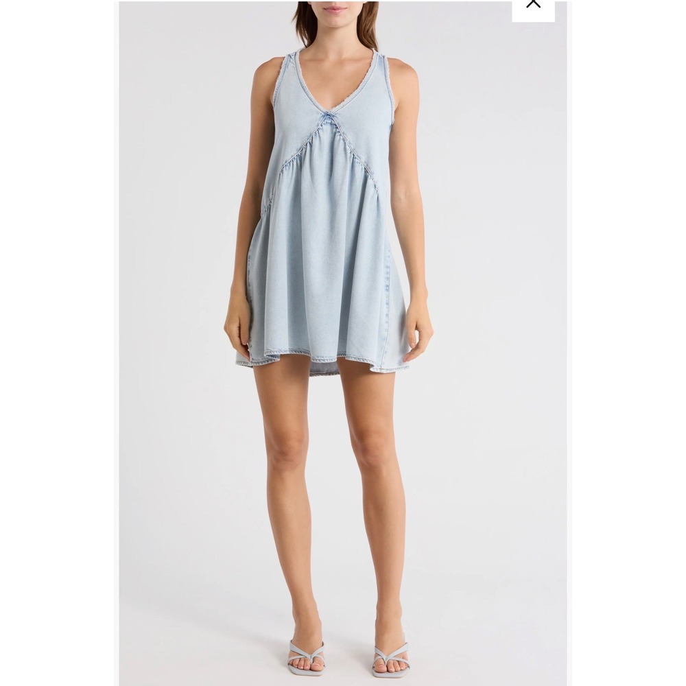 Habitual Denim Dress Medium Light Blue Frayed V-Neck Babydoll Mini Boho Summer